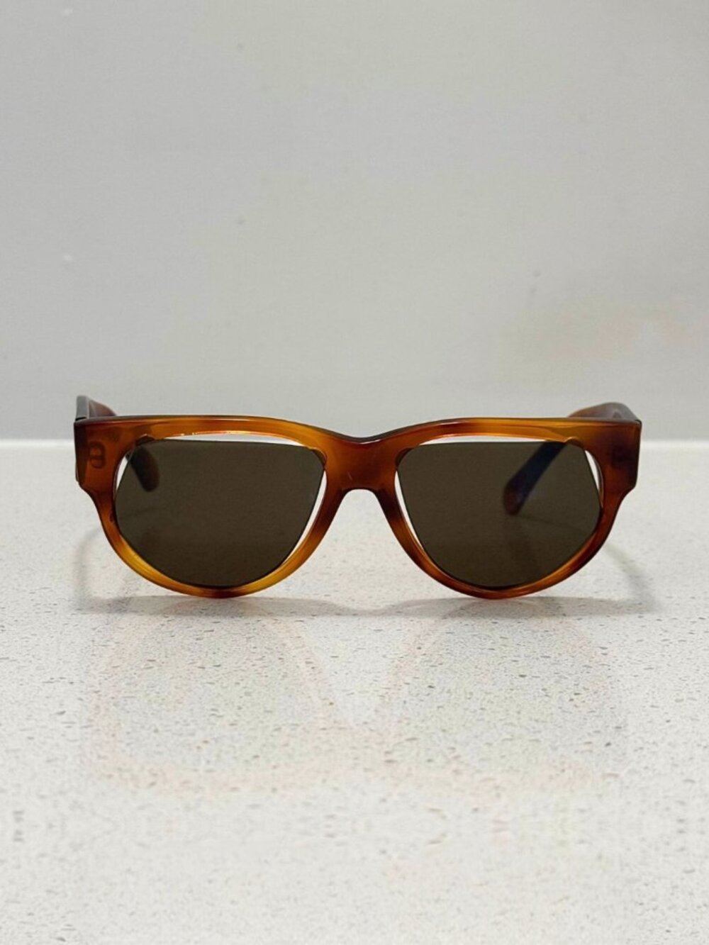 MAISON MARGIELA x CUTLER AND GROSS WRONG SIZE LENS TORTOISE SHELL SUNGLASSES